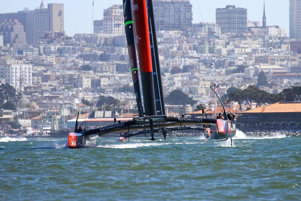 America’s Cup - Day 1,  Oracle Team USA vs Emirates Team NZ - Race 1 © Richard Gladwell www.photosport.co.nz